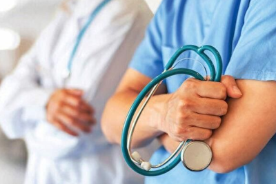 Emin Əmrullayev: "Bir həkimin hazırlığına ildə 8 min manat ayrılır"