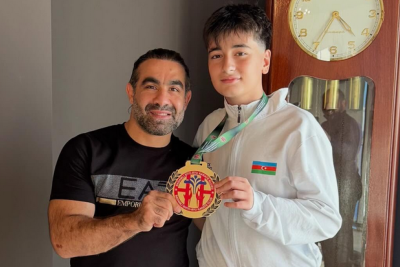 Rafael Ağayevdan Rəşad Dağlının oğluna TƏBRİK