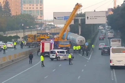 Bakıdakı qəza Bakı-Sumqayıt yoluna təsir edib