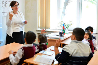 Sumqayıtda müəllimlər yeni iş qrafikinə keçə bilər