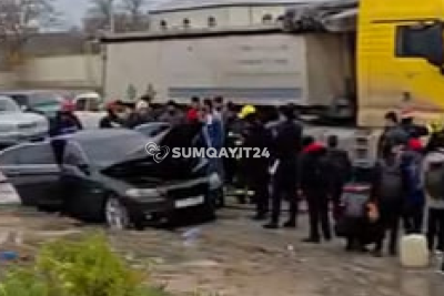 Sumqayıtda avtomobil qəfil ALIŞIB