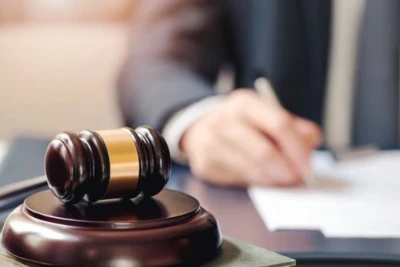 Hakim olmaq istəyənlərin NƏZƏRİNƏ