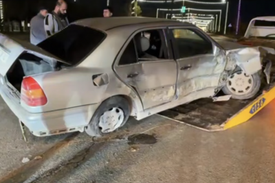 Sumqayıtda ağır qəza - maşın səkiyə ÇIRPILDI