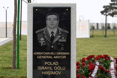 Şəhid general-mayor Polad Həşimovun xatirəsi anılıb