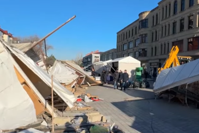 "Nizami meydanı"ndakı qanunsuz köşklər SÖKÜLDÜ