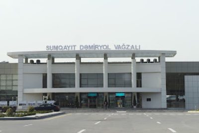 Sumqayıt vağzalında vətəndaşlar soyuqdan donur