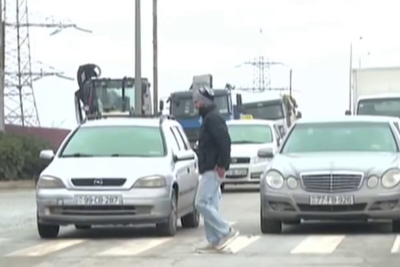 Novxanı yolunda QƏZA riski yaradan TƏHLÜKƏ