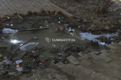 "Taxta" ilə təmir, min bir əziyyət-Sumqayıtda sakinlər etiraz edir