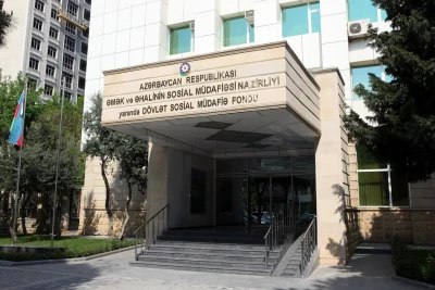 Sosial şəbəkələrdəki "1 000 manatlıq ödəniş" xəbəri yalandır