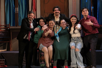 Sumqayıtda "Gəlinlərin savaşı" tamaşasının premyerası olub