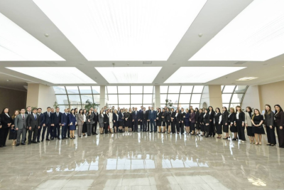 Emin Əmrullayev yeni təyin olunmuş məktəb direktorları ilə görüşüb