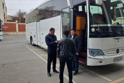 Naxçıvanla İğdır arasında sərnişindaşıma xüsusi ayrılmış avtobuslarla davam etdirilir