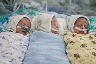 Sumqayıtda sonsuzluqdan müalicə alan qadının üçəmi oldu