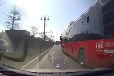 Sumqayıtda avtobus sürücüsündən TƏHLÜKƏLİ MANEVR