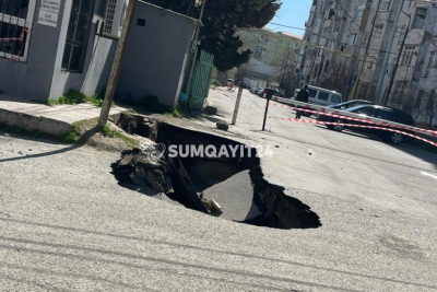 Sumqayıtda çökən yol unudulub? - ŞİKAYƏT