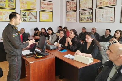 FHN kurslar keçirib