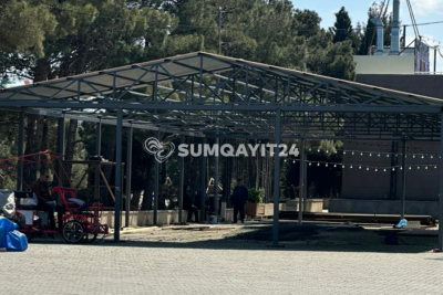 Nəsimi parkında müəmmalı tikili