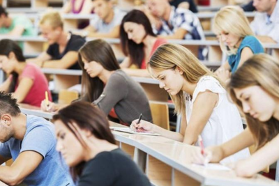 Universitetə qəbul olmaq istəyənlərin NƏZƏRİNƏ