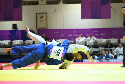 Berlində bayrağımızı yüksəldən sumqayıtlılar