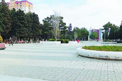 Dostluq rəmzi sayılan parka münasibət belə olmamalıdır...