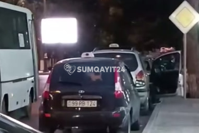 Sumqayıtda taksilər dayanacağı zəbt edib
