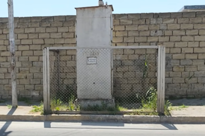 Sumqayıtda məktəb yolunu təhlükə "zəbt edib"