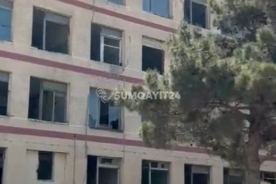 Sumqayıtda təhlükəyə çevrilən yaşayış binası