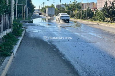 Sumqayıtda çirkab sular küçəyə axır