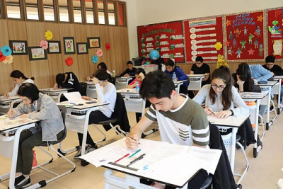 Sumqayıtda gimnaziya və liseylərə QƏBUL