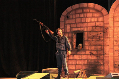 Sumqayıt teatrında Silahlı Qüvvələr Günü "Ölməz" monotamaşası ilə qeyd edilib