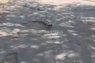 Sumqayıtda yararsız vəziyyətdə olan səkilərdən ŞİKAYƏT
