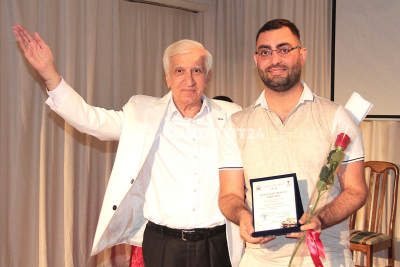 Sumqayıt Dövlət Dram Teatrının sözçüsü təltif olunub