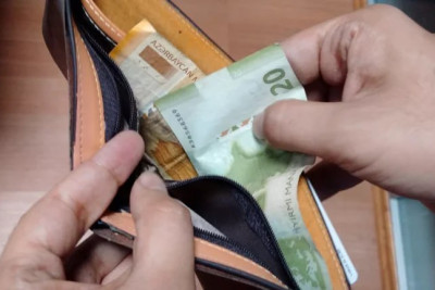 Qanunda dəyişiklik: 20 manatlıq dövlət rüsumu ləğv olundu