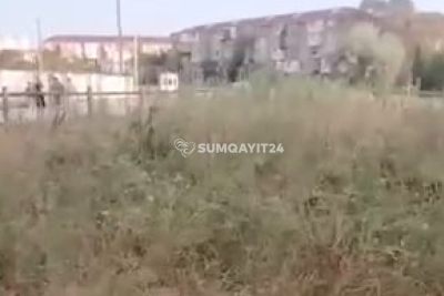 Sumqayıtın mərkəzində çölü xatırladan mənzərə