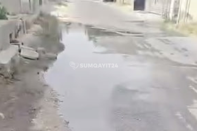 Coratda içməli su küçəyə axır, heç kim müdaxilə etmir