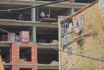 Sumqayıtda yataqxana sakinləri ilə şirkət arasında mübahisə