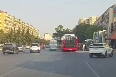 "7 nömrə" vağzala getmədi, sakin kameranı işə saldı - VİDEO