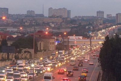 Bakı-Sumqayıt yolundakı dəhşətli tıxac nə zaman bitəcək? - AÇIQLAMA