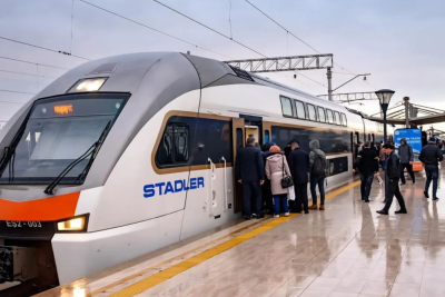 Sürət qatarında nasazlıq - sumqayıtlılar yollarda qaldı