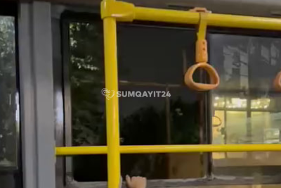 Sumqayıtda sərnişinlərin rahatlığını pozan avtobus – ŞİKAYƏT