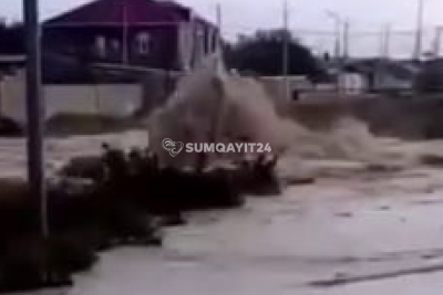 "Stansiya Sumqayıt"da kommunal qəza - ərazi keçilməz oldu